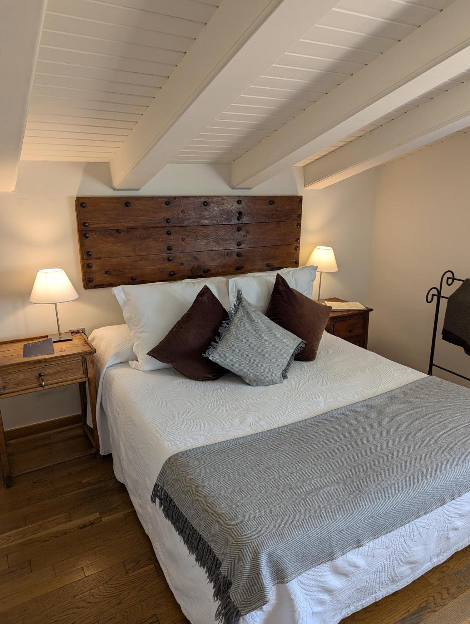 Hostal De La Placa - Hotel Boutique Cabrils Exteriér fotografie